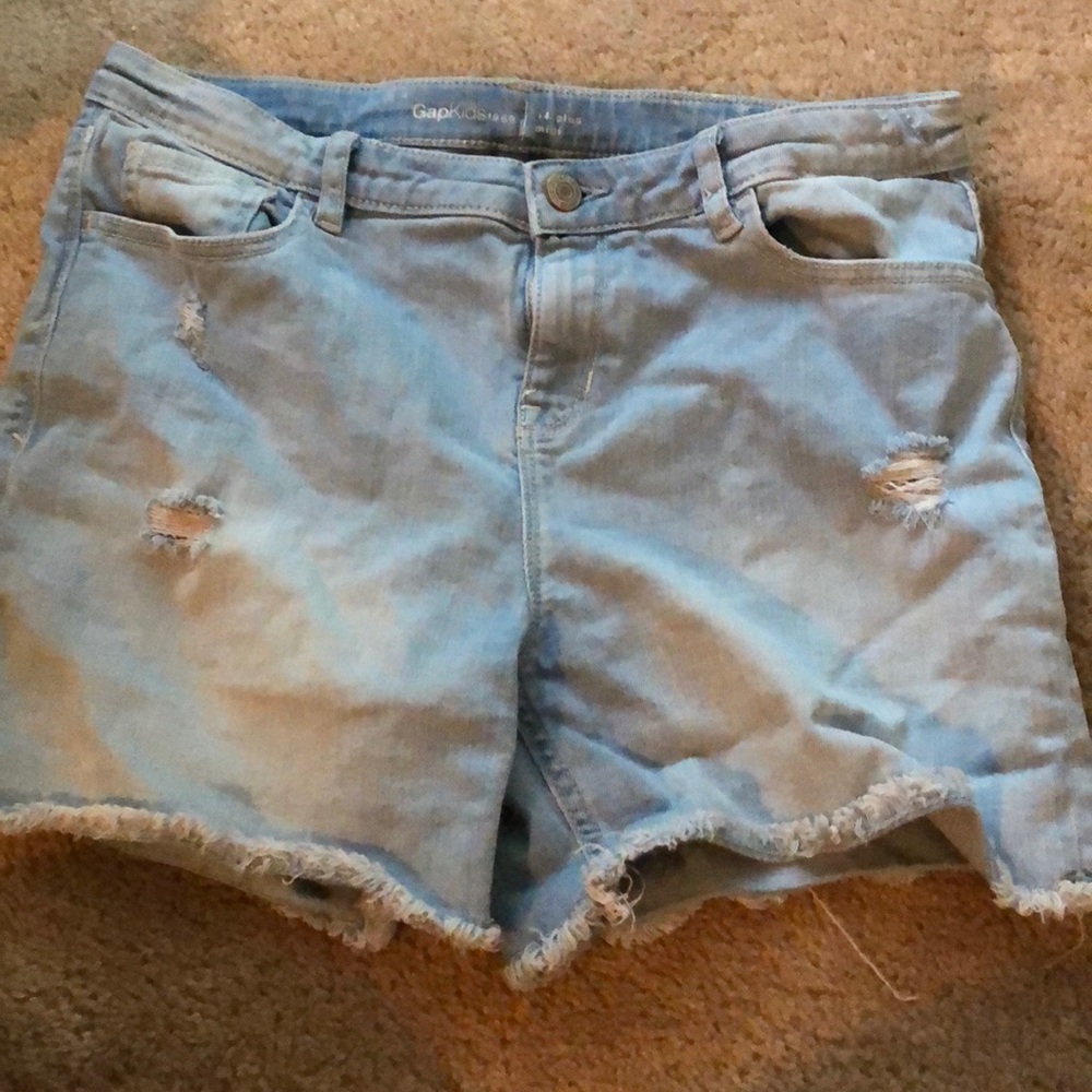 Gap midi distressed jeans shorts